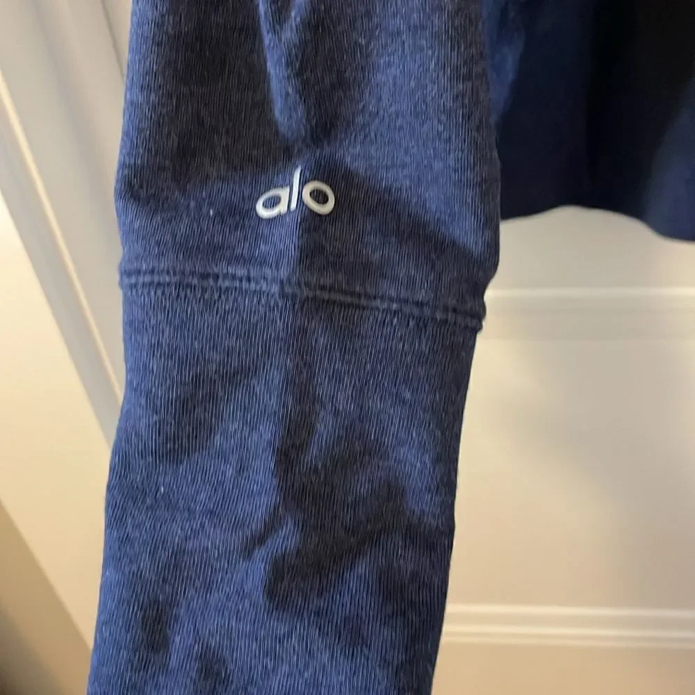 Alo Yoga Navy Slouchy Hooded Sweatshirt - Picture 5 of 6